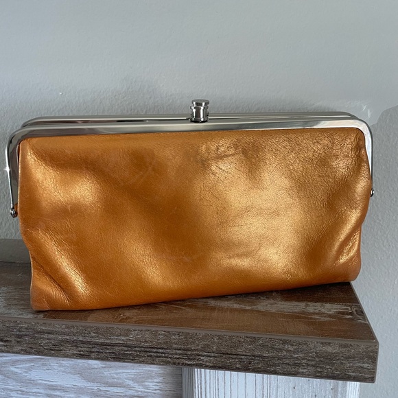 Hobo Lauren Clutch-Wallet Bronze Metallic Leather